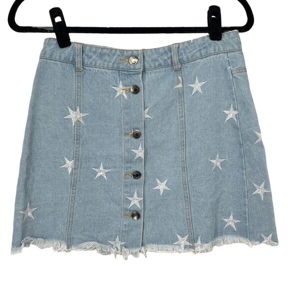 Sans Souci Light Wash Denim Embroidered White Stars Skirt - Picture 1 of 6